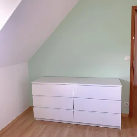 Maison Familiale Au Calme Dans Une Chargee D'histoire Hotel *