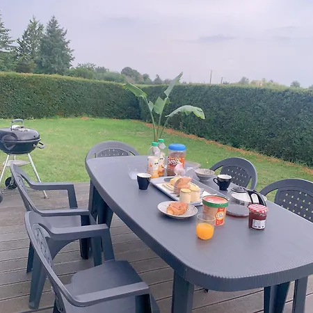 Maison Familiale Au Calme Dans Une Chargee D'histoire Hotel